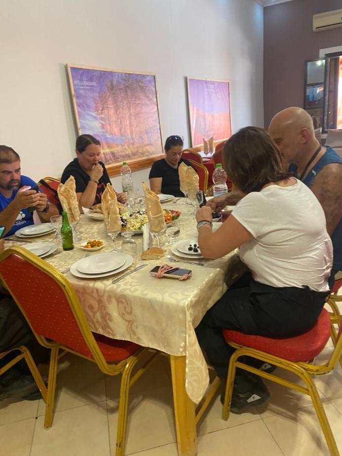Hotel La Renaissance Tata Ngoại thất bức ảnh