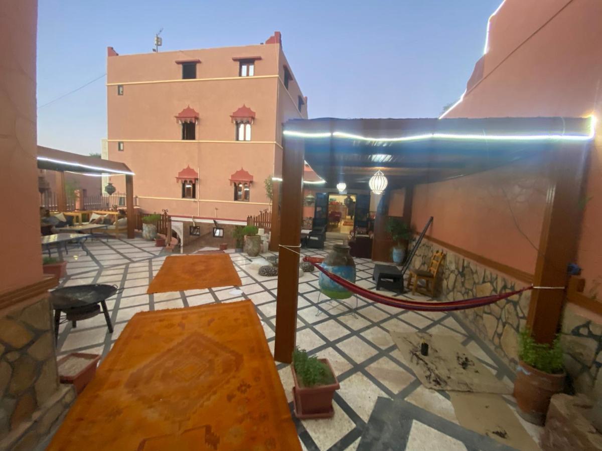 Hotel La Renaissance Tata Ngoại thất bức ảnh