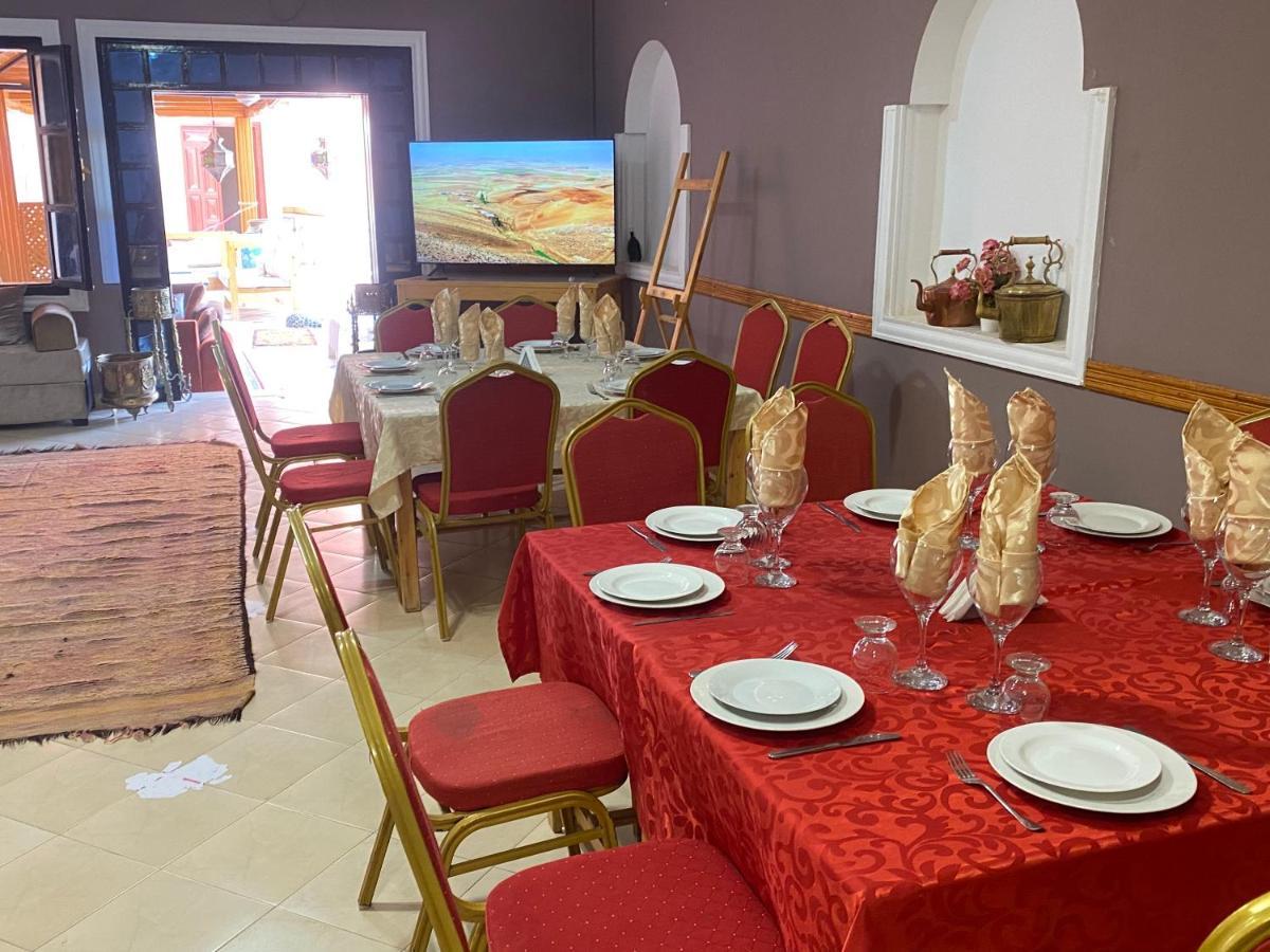 Hotel La Renaissance Tata Ngoại thất bức ảnh